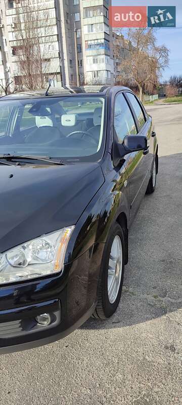 Седан Ford Focus 2007 в Горишних Плавнях