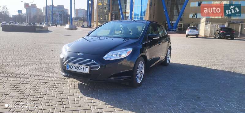 Хэтчбек Ford Focus 2013 в Харькове