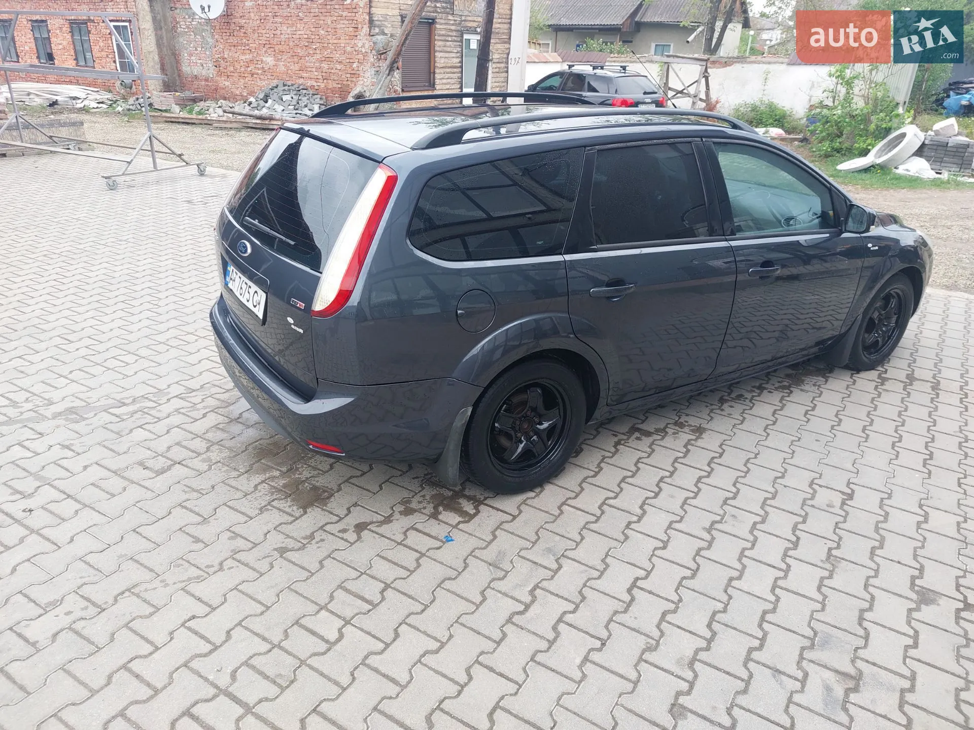 2010 Ford Focus - мініатюра 12