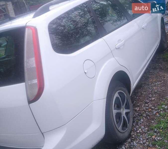 Универсал Ford Focus 2009 в Павлограде фото 2 Универсал Ford Focus 2009 в Павлограде