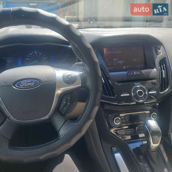 Хэтчбек Ford Focus 2012 в Запорожье