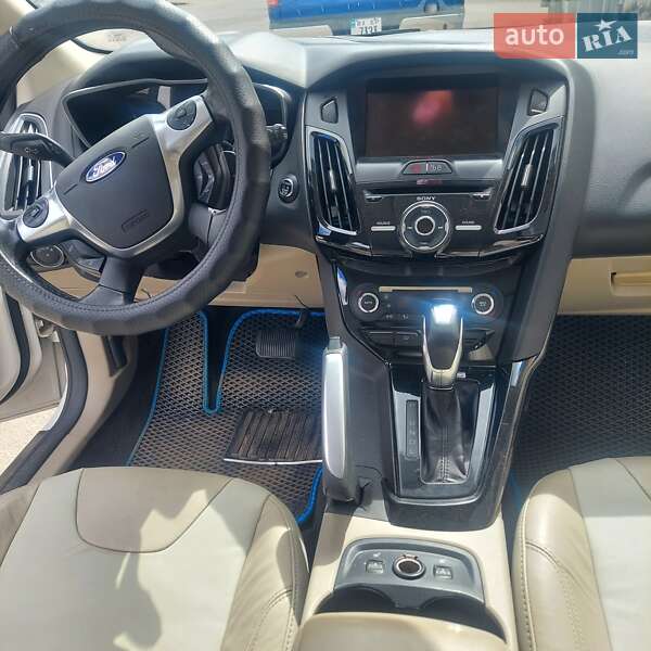 Хэтчбек Ford Focus 2012 в Запорожье