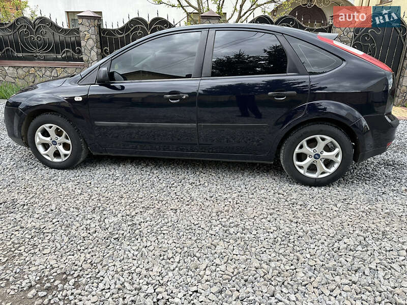 Хэтчбек Ford Focus 2007 в Львове