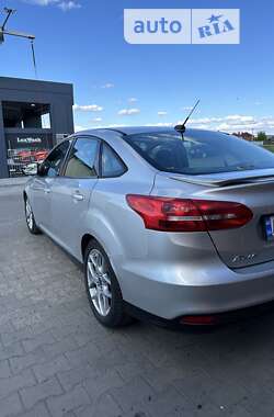 Седан Ford Focus 2015 в Луцке