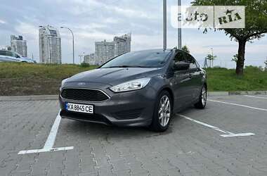 Седан Ford Focus 2016 в Киеве