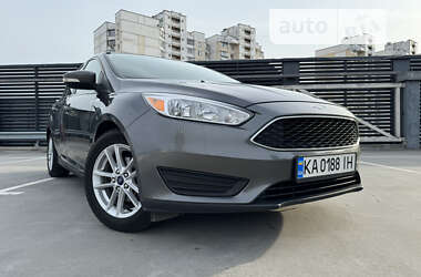 Седан Ford Focus 2017 в Киеве