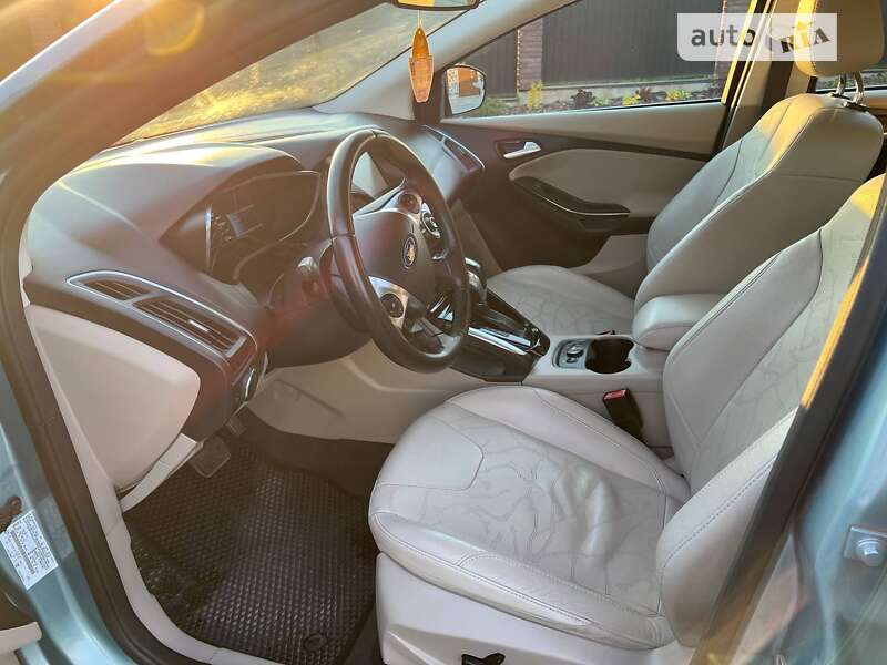 Хэтчбек Ford Focus 2011 в Ивано-Франковске