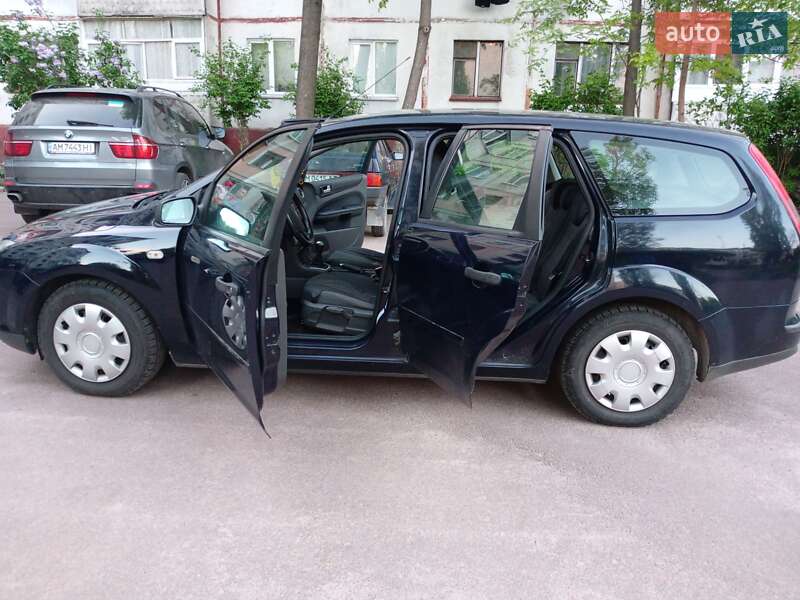 Універсал Ford Focus 2006 в Житомирі