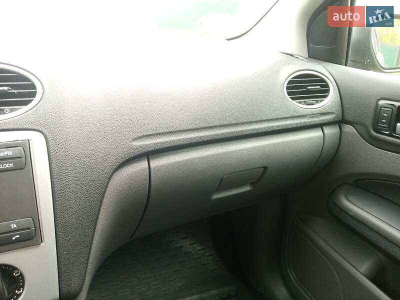 Універсал Ford Focus 2006 в Житомирі