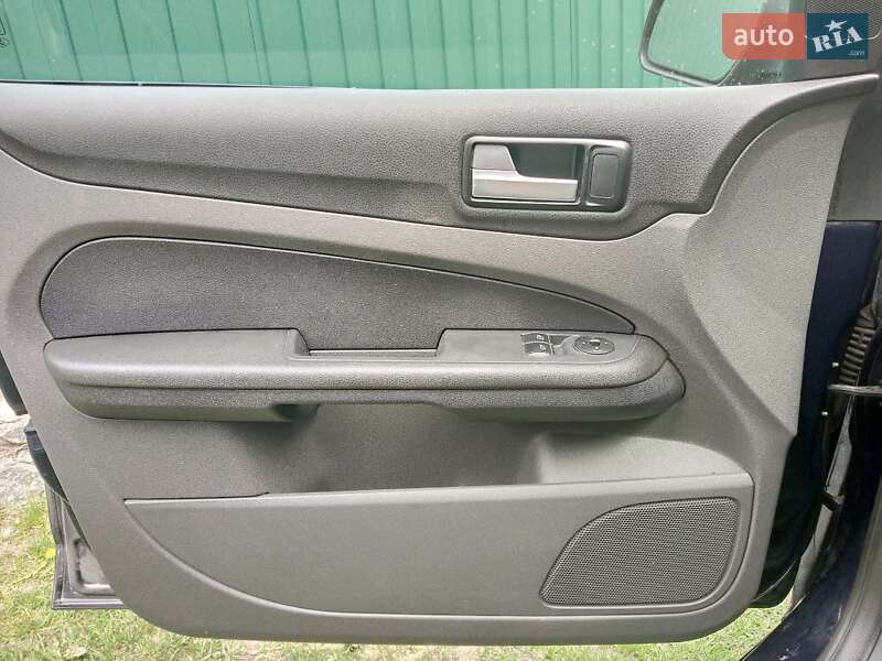 Універсал Ford Focus 2006 в Житомирі