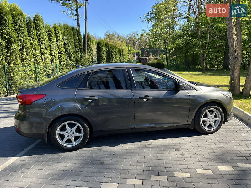 Седан Ford Focus 2016 в Шепетовке