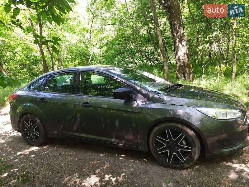 Седан Ford Focus 2015 в Запорожье