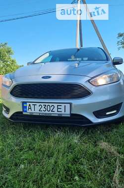 Седан Ford Focus 2015 в Калуше