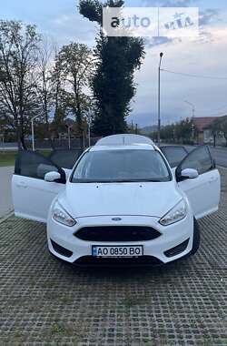 Седан Ford Focus 2017 в Мукачево