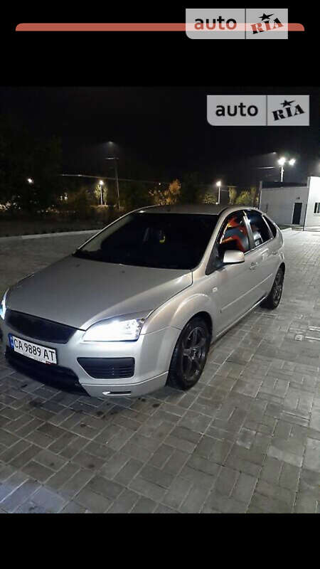 Хэтчбек Ford Focus 2006 в Каневе