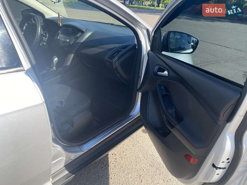 Хэтчбек Ford Focus 2014 в Южноукраинске