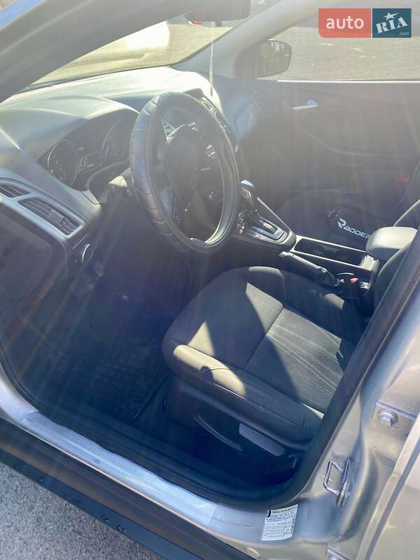 Хэтчбек Ford Focus 2014 в Южноукраинске