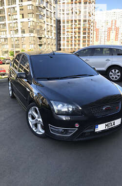 Хэтчбек Ford Focus 2006 в Киеве