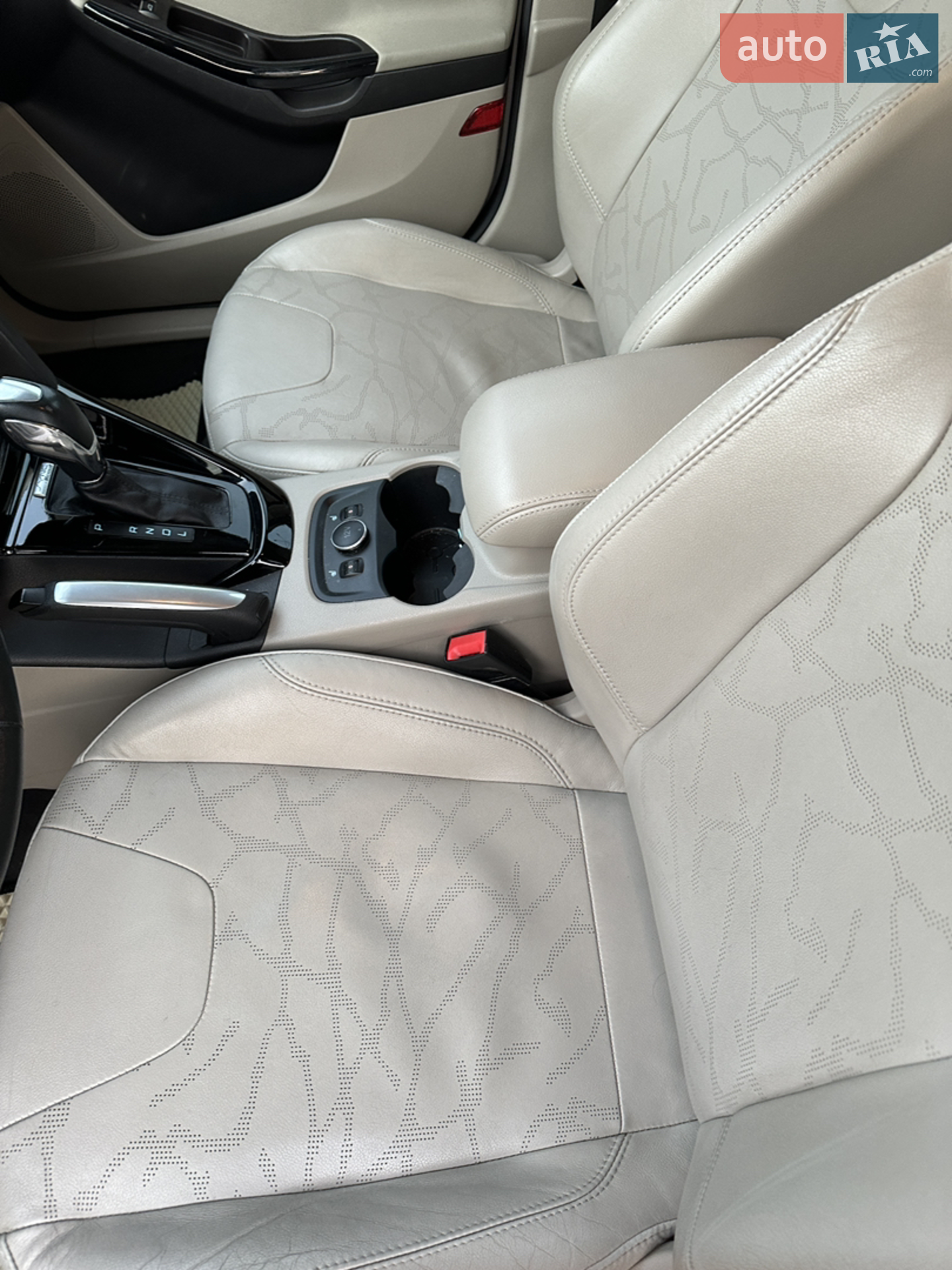 2012 Ford Focus - мініатюра 19