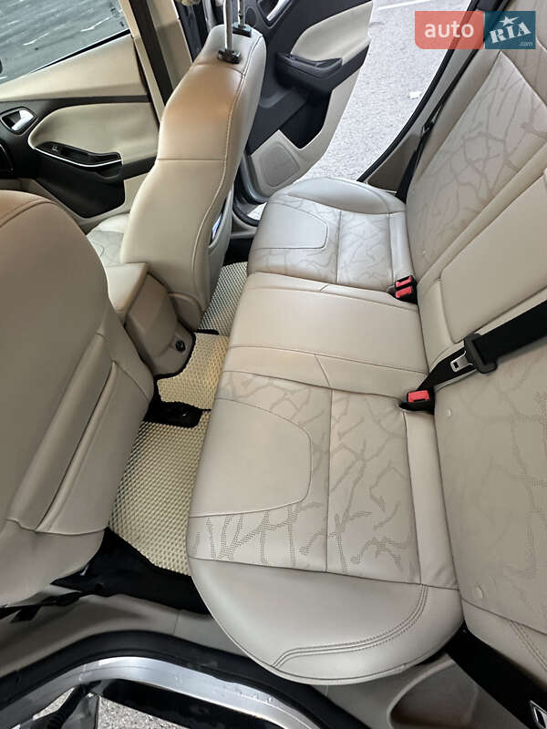 Хетчбек Ford Focus 2012 в Львові