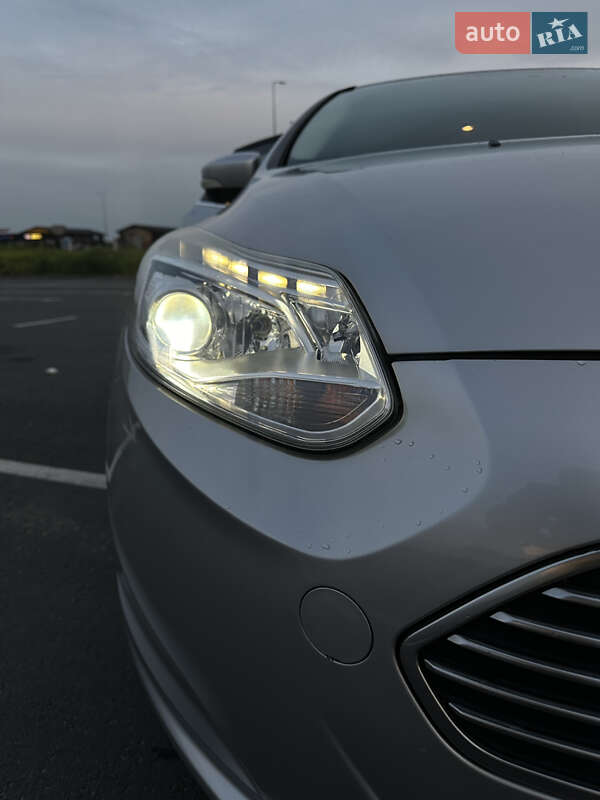 Хэтчбек Ford Focus 2012 в Львове