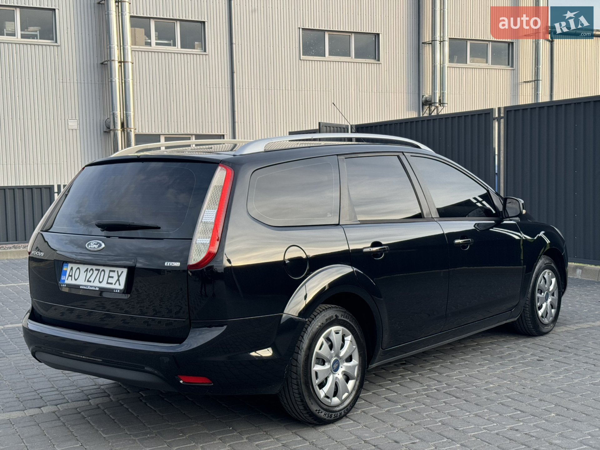 2010 Ford Focus - мініатюра 4