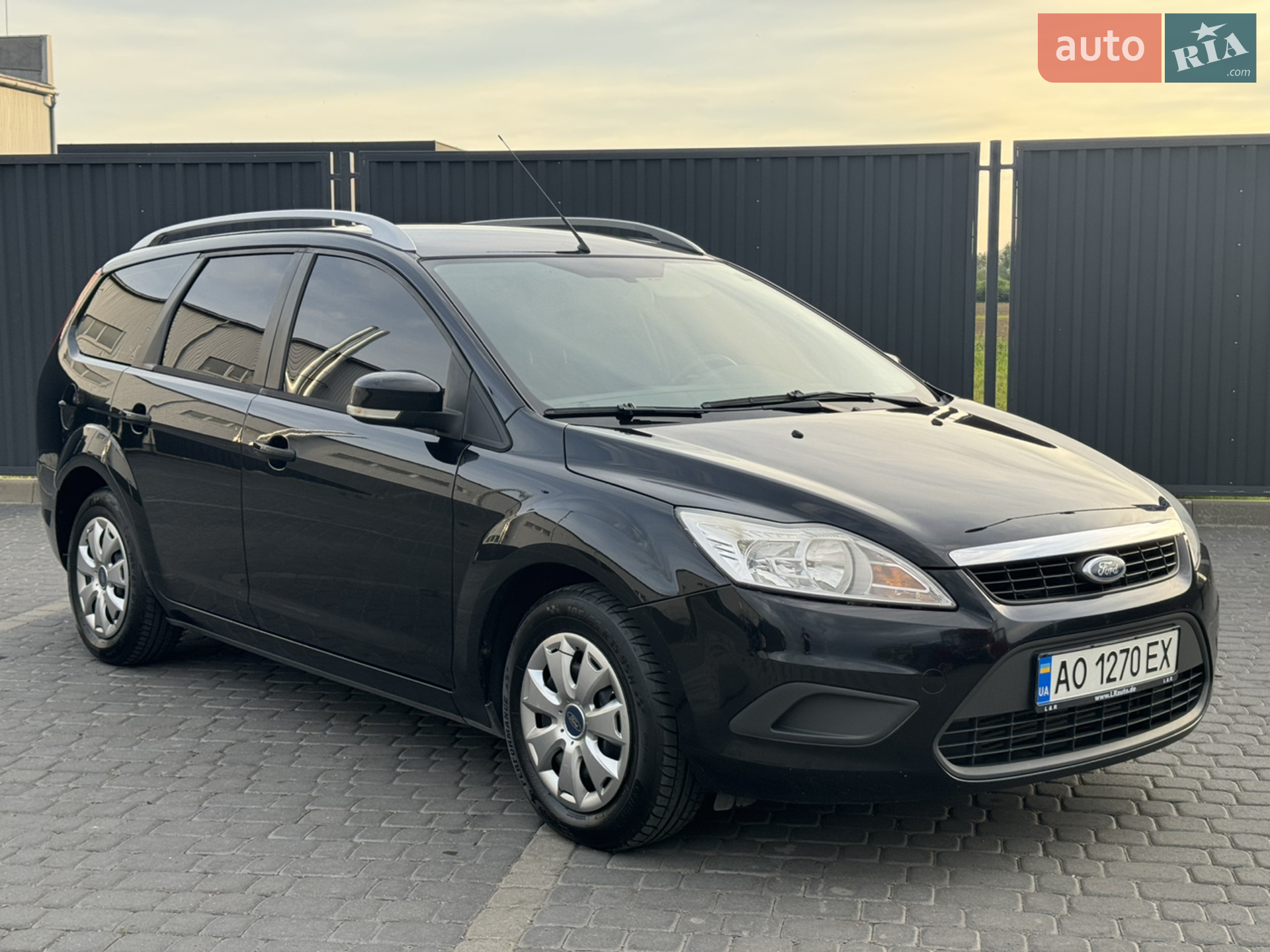 2010 Ford Focus - мініатюра 7