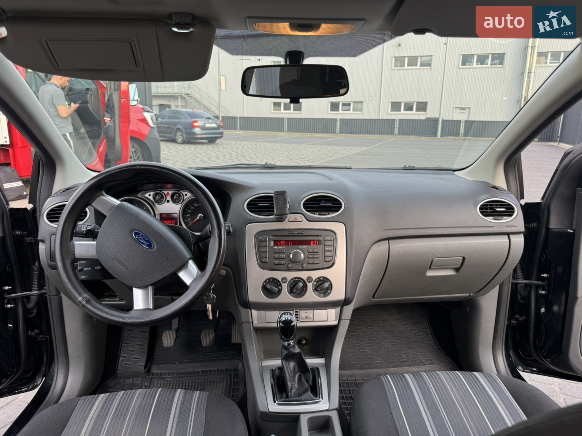 2010 Ford Focus - мініатюра 13
