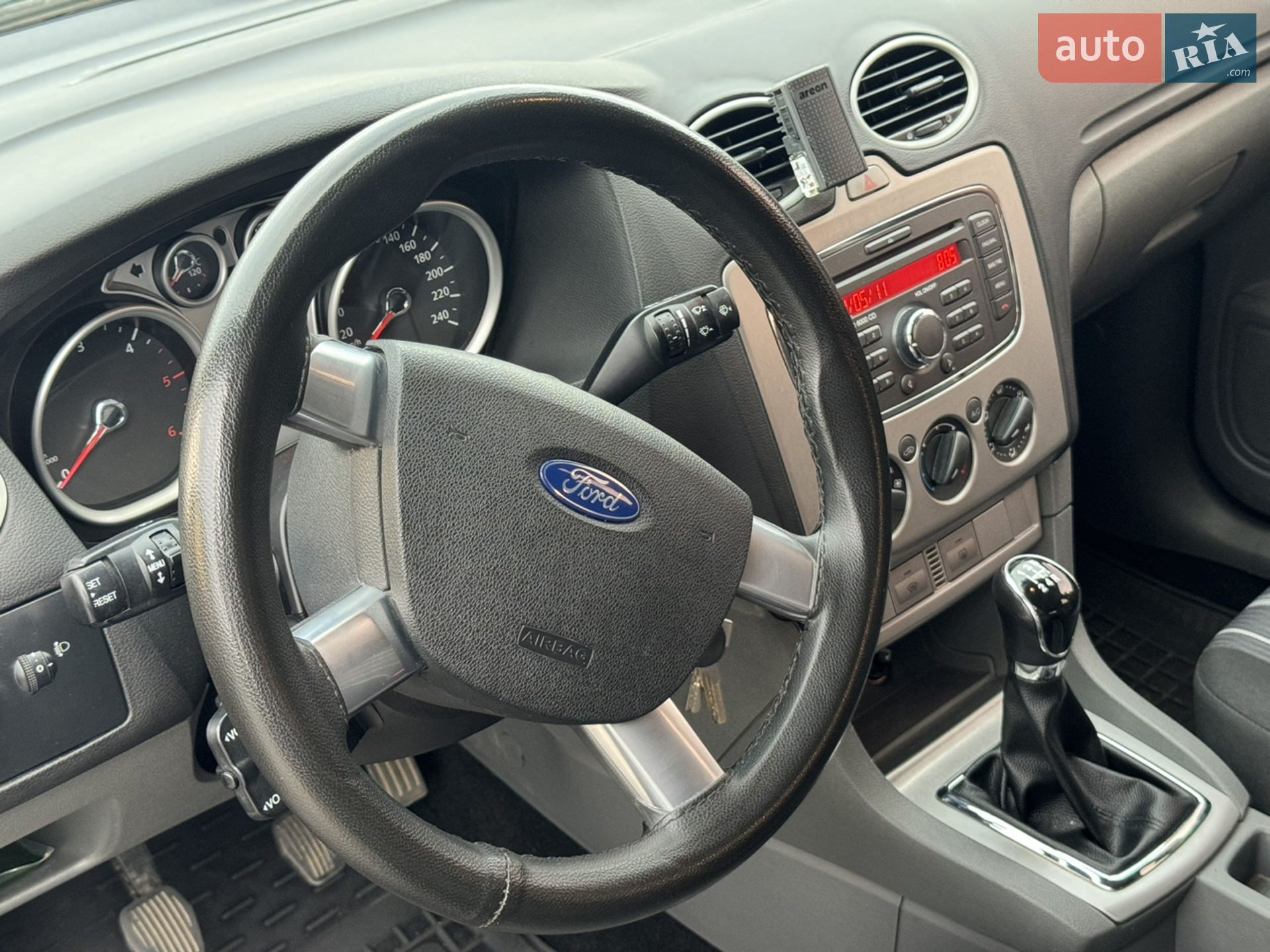 2010 Ford Focus - мініатюра 11