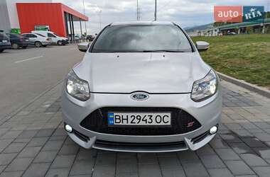 Хэтчбек Ford Focus 2013 в Измаиле