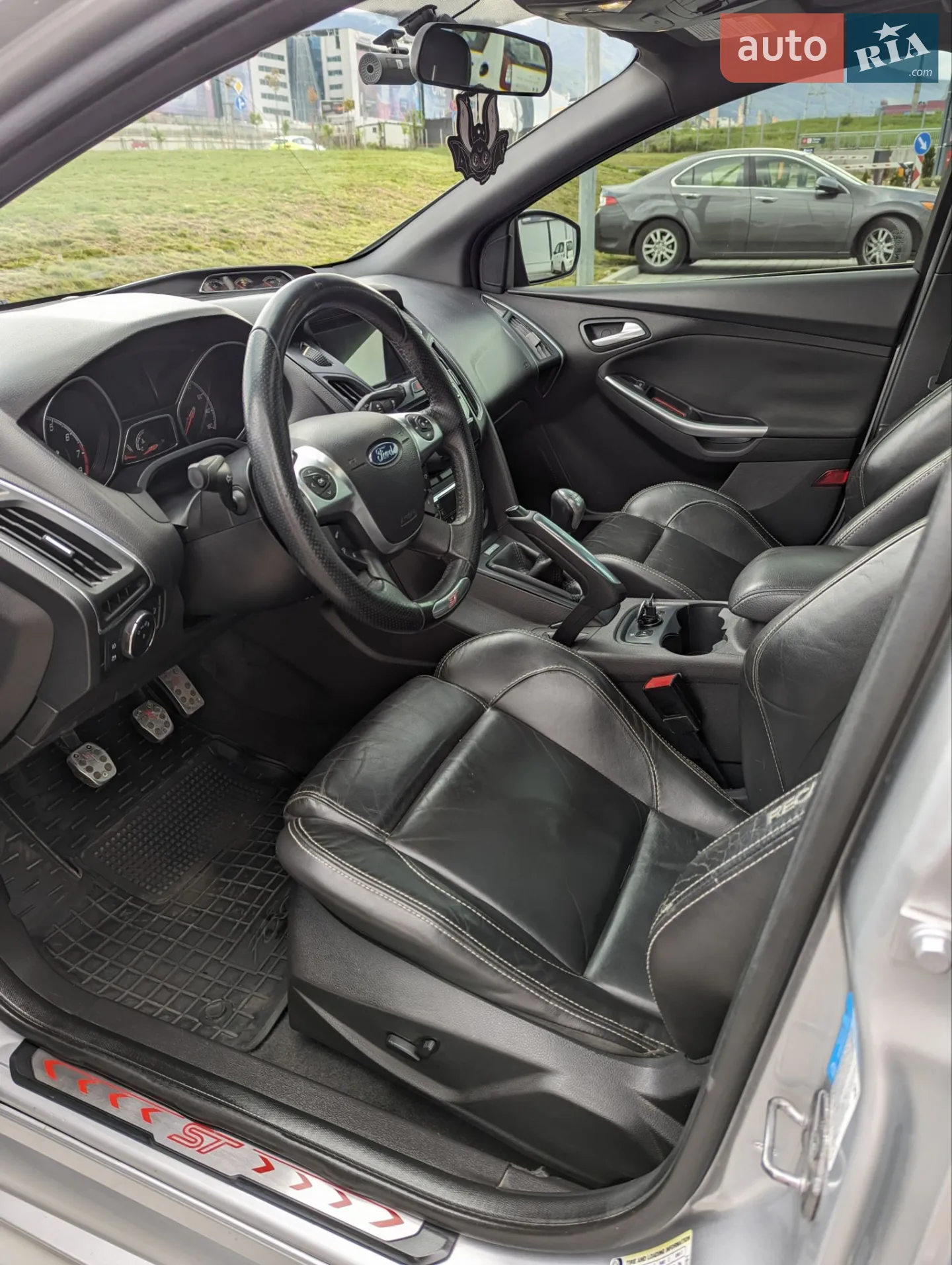2013 Ford Focus - мініатюра 16