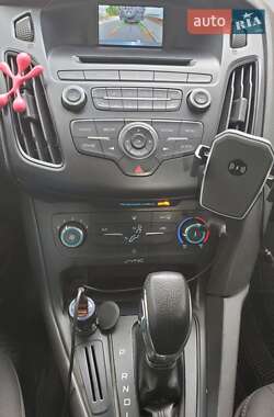Седан Ford Focus 2016 в 