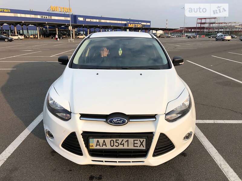 Хэтчбек Ford Focus 2013 в Киеве