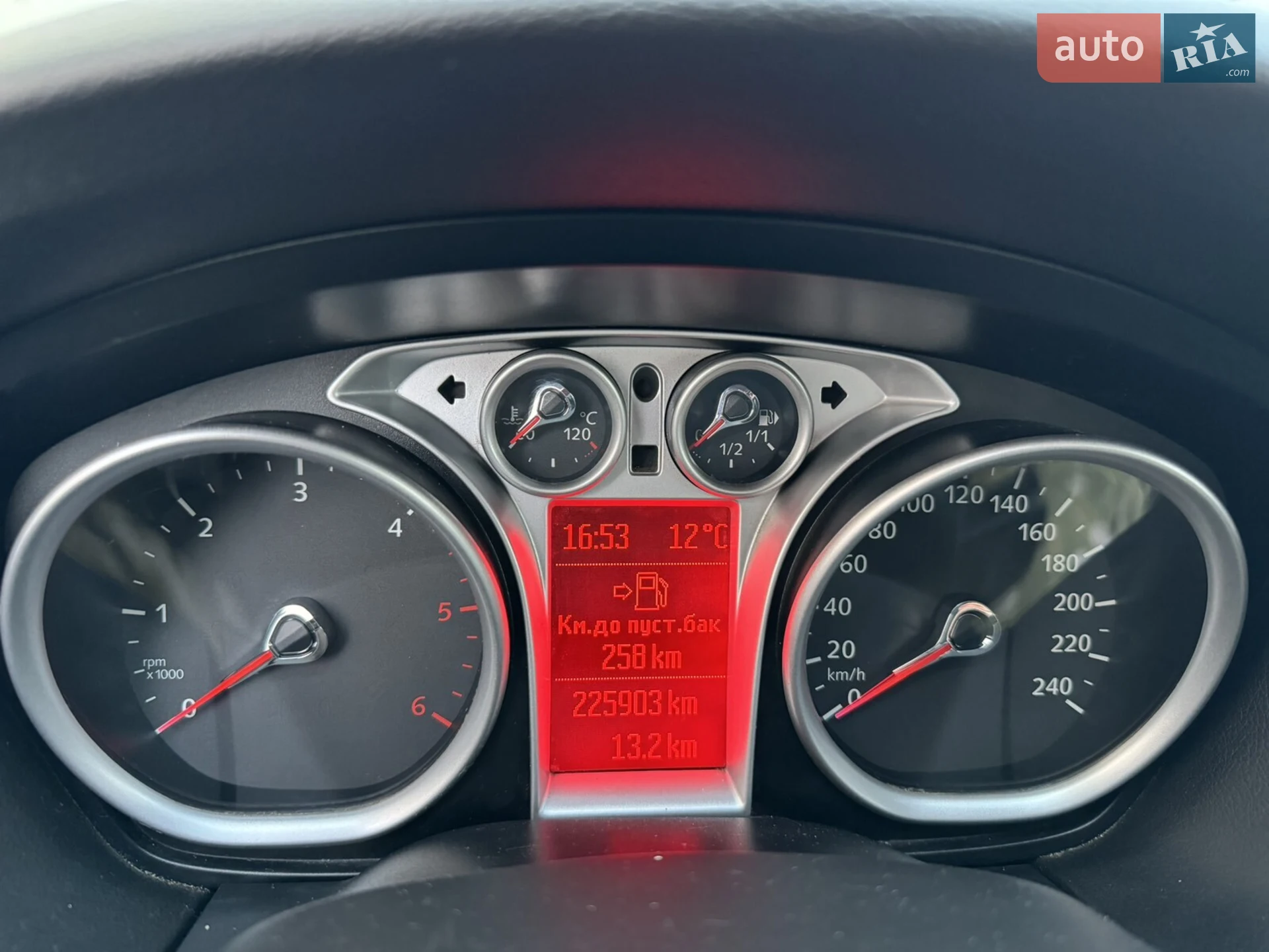 2010 Ford Focus - мініатюра 7