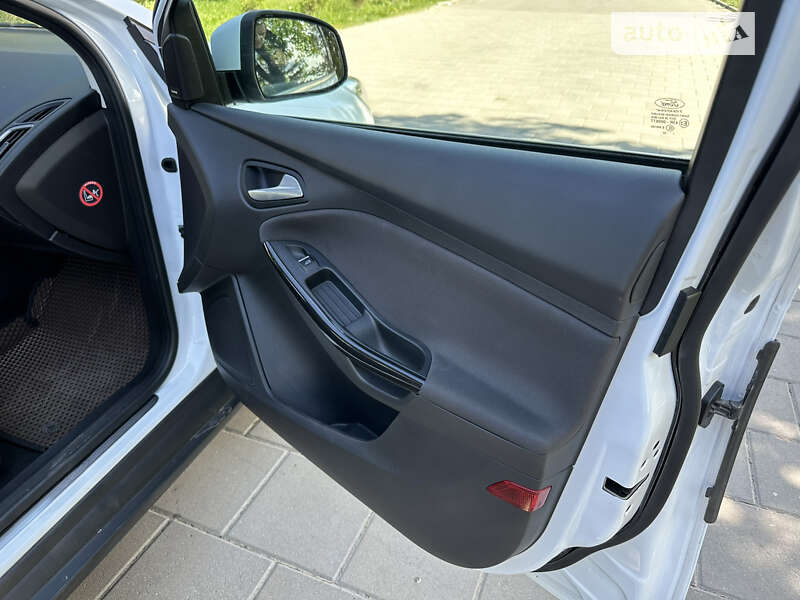 Хэтчбек Ford Focus 2015 в Виннице