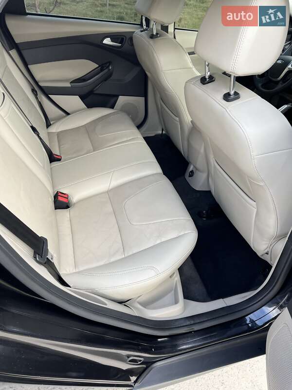Хэтчбек Ford Focus 2012 в Кривом Роге фото 10 Хэтчбек Ford Focus 2012 в Кривом Роге