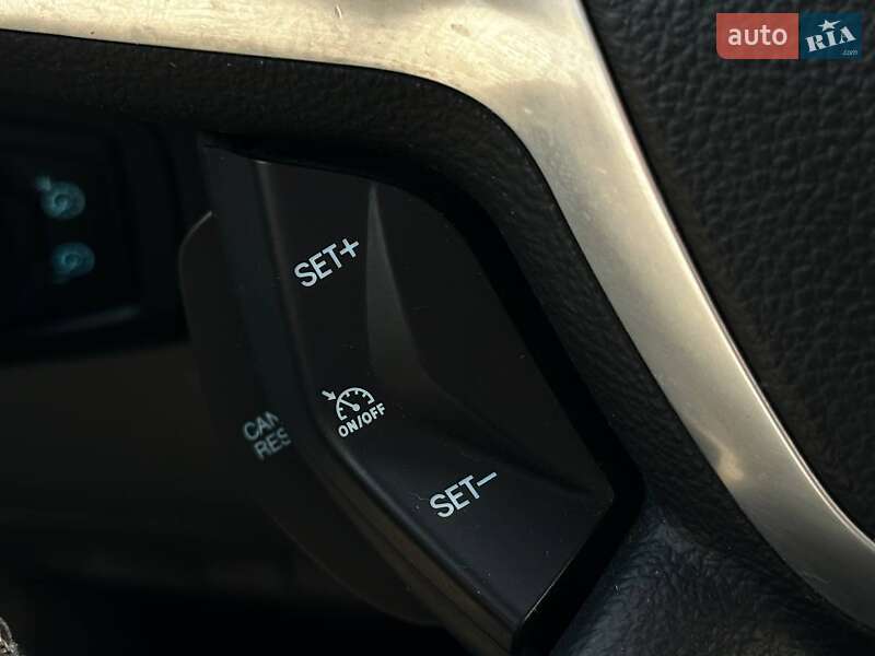 Хэтчбек Ford Focus 2012 в Кривом Роге фото 16 Хэтчбек Ford Focus 2012 в Кривом Роге