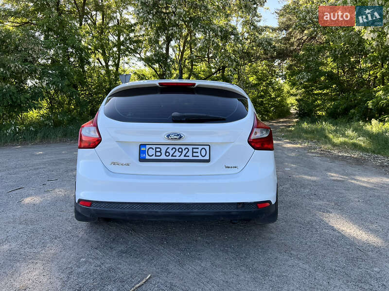 Хэтчбек Ford Focus 2012 в Чернигове