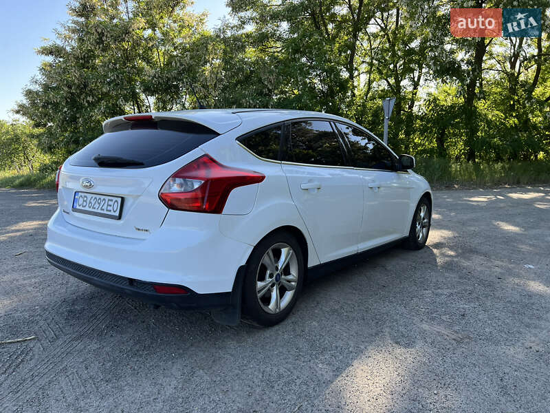 Хэтчбек Ford Focus 2012 в Чернигове