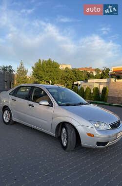 Седан Ford Focus 2005 в 