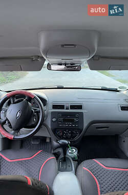 Седан Ford Focus 2005 в 