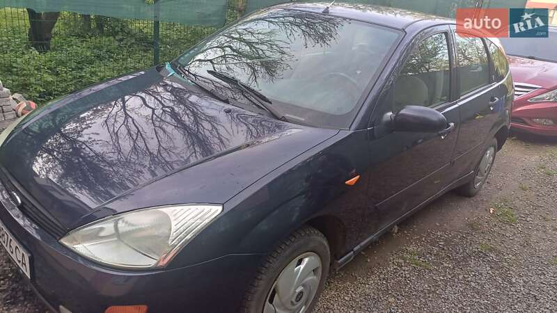 Ford Focus 2000