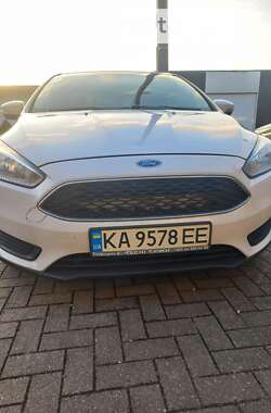 Седан Ford Focus 2016 в Киеве