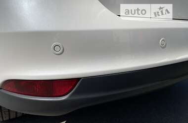 Хэтчбек Ford Focus 2015 в 