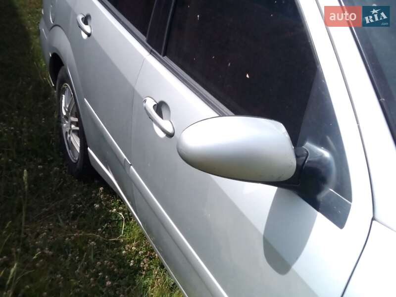 Седан Ford Focus 2002 в Сторожинці