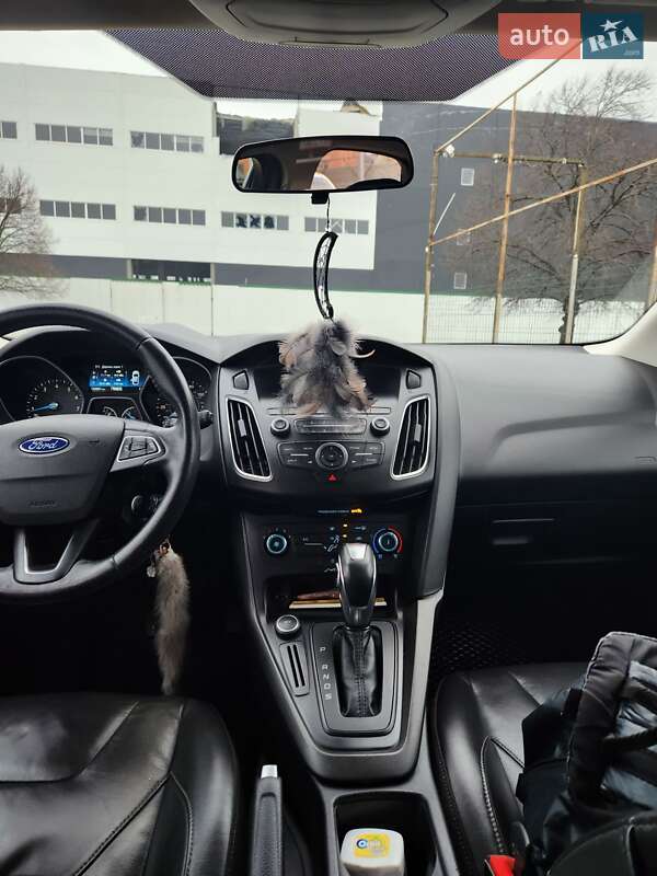Хэтчбек Ford Focus 2015 в Херсоне