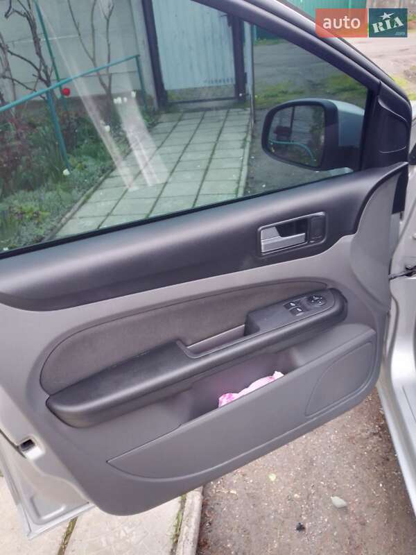 Универсал Ford Focus 2009 в Коростене