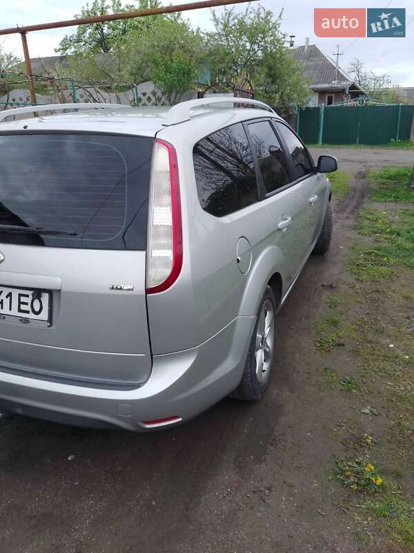Универсал Ford Focus 2009 в Коростене