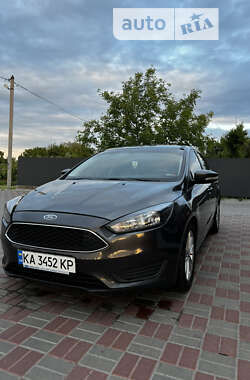 Седан Ford Focus 2015 в Киеве