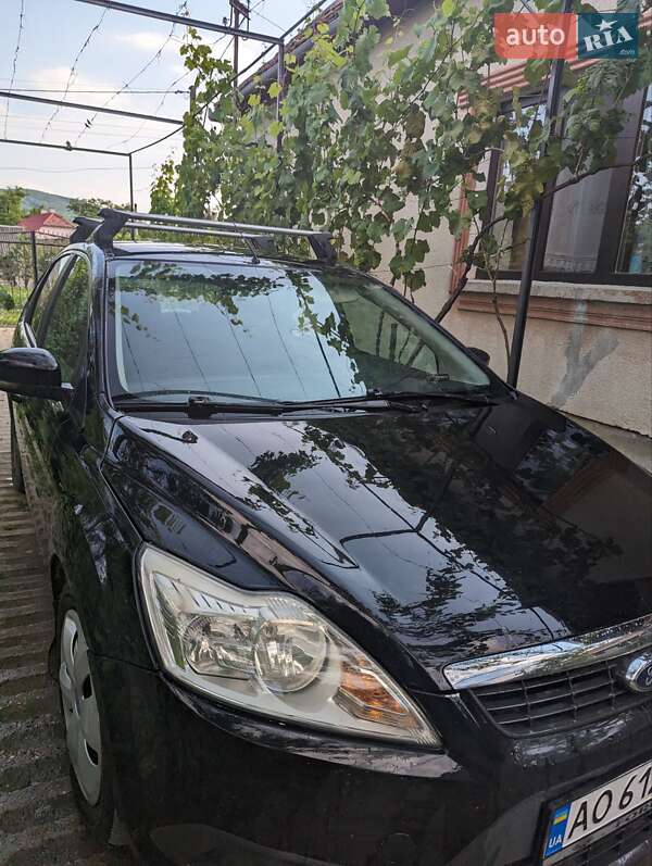 Хэтчбек Ford Focus 2008 в Киеве